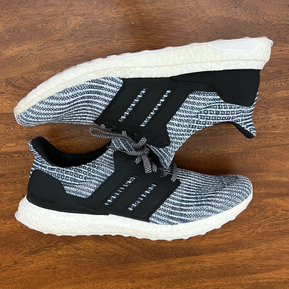 Adidas Parley X Ultra Boost 4.0 Ftwr White/Carbon Blue/Spirit Men’s US 10.5 - Picture 5 of 8